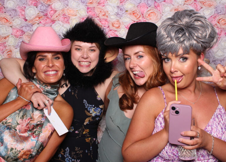 Flower wall Photo Booth Hire VIP Factory (10)