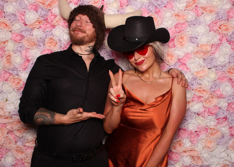 Flower wall Photo Booth Hire VIP Factory (7)