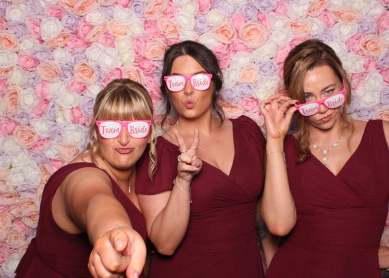Flower wall Photo Booth Hire VIP Factory (8)