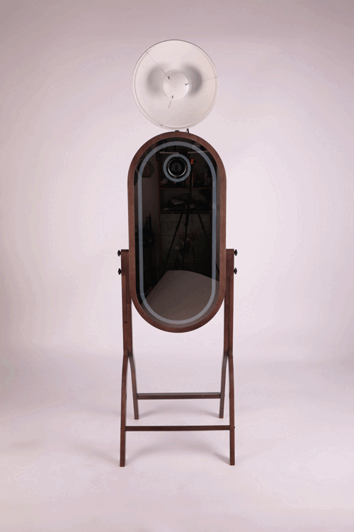 retro mirror photo booth